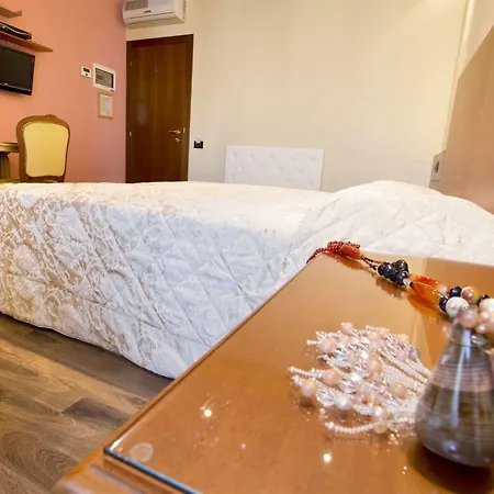 לינה וארוחת בוקר Diamantino Town House פאדובה