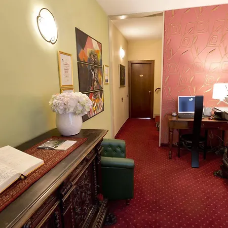 Diamantino Town House 3* פאדובה