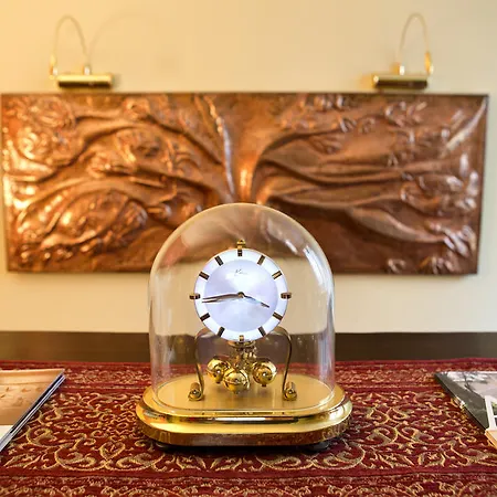 לינה וארוחת בוקר Diamantino Town House 3*